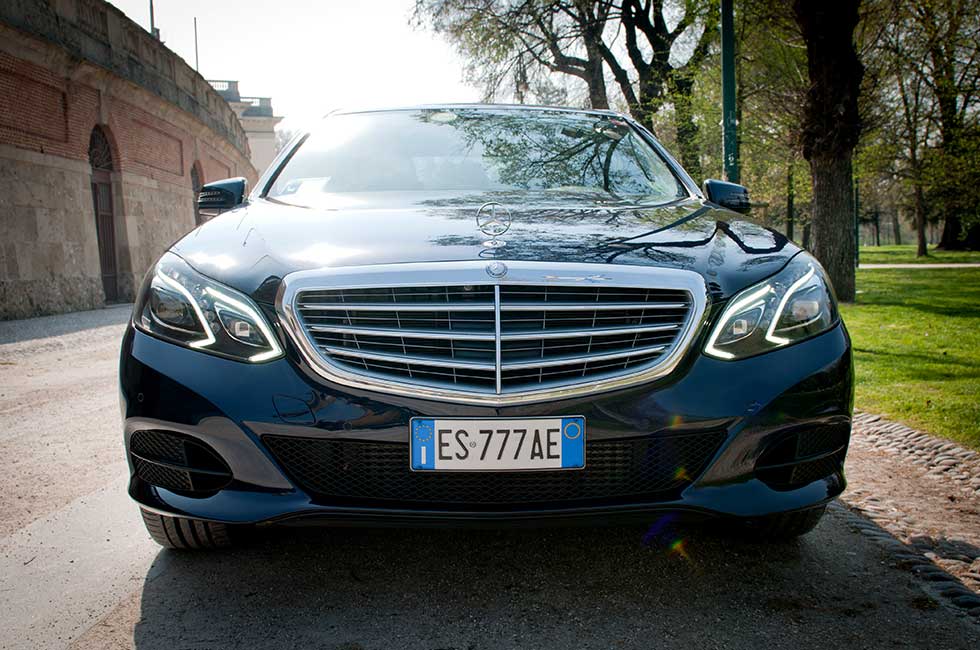 Mercedes Classe E 220 Sport: vista frontale Mercedes Classe E 220 Sport: vista frontale