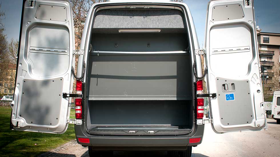 Mercedes Sprinter Luxury 16 posti: bagagliaio