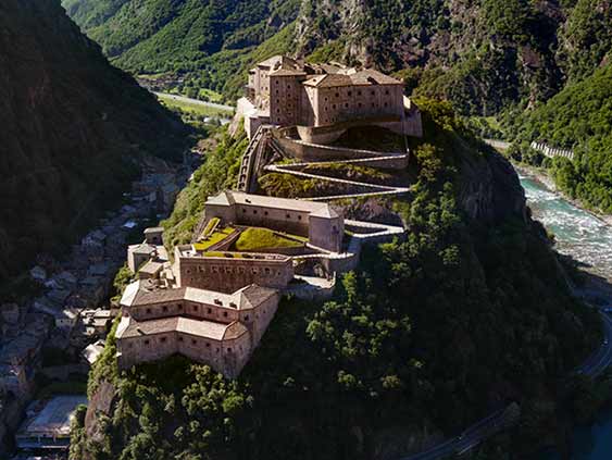 Tour dei castelli della Valle d'Aosta: Forte di Bard