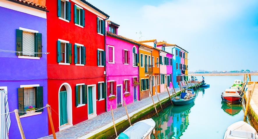 Le 5 isole pi&ugrave; belle della laguna di Venezia: Burano!
