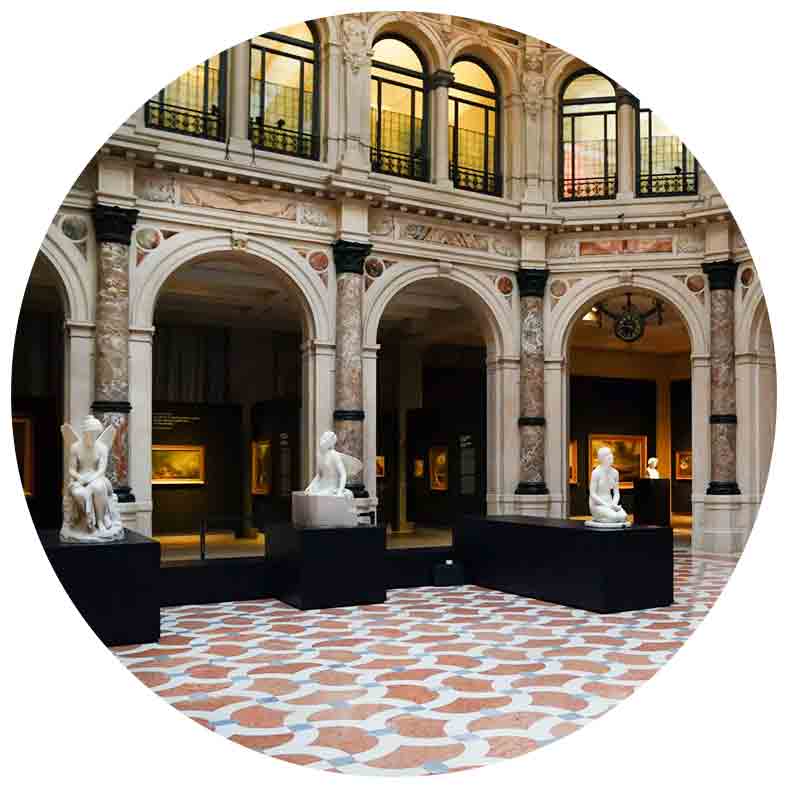 Milano Fashion Week 2019 in auto di lusso con conducente Milano Fashion Week 2019 in auto di lusso con conducente