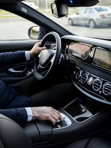 Milano versione premium: auto guidatore