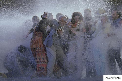Noleggio con conducente Milano: performance di Bill Viola Noleggio con conducente Milano: Palazzo Reale performance di Bill Viola