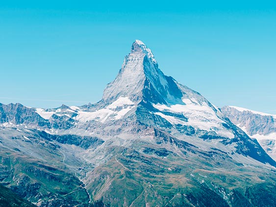 Visitate la Svizzera innevata: Zermatt in auto di lusso con autista!