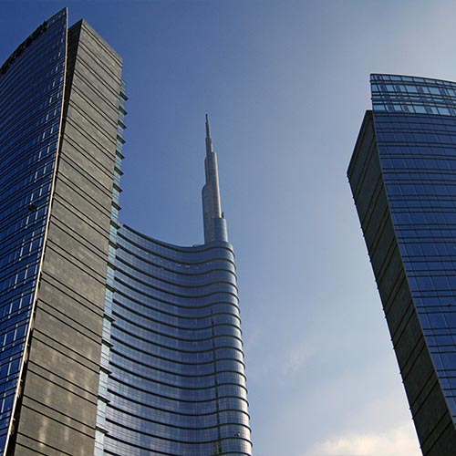 Transfer Aeroporti Milano - Pernottamento (Vista dal Duomo di Milano - Piazza Gaulenti)