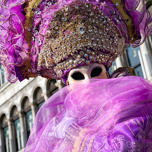 Vivere il carnevale 2019 in auto di lusso con conducente 