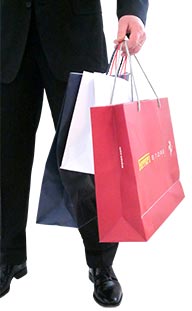 Autista con shopping-bags